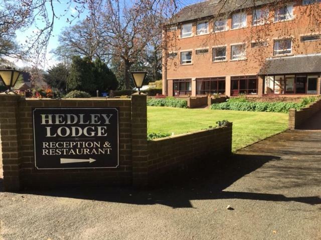 Hedley Lodge Guest House Hereford Exterior photo